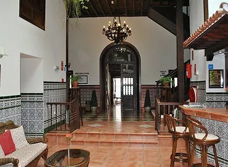 Rural Victoria Hotel 3*